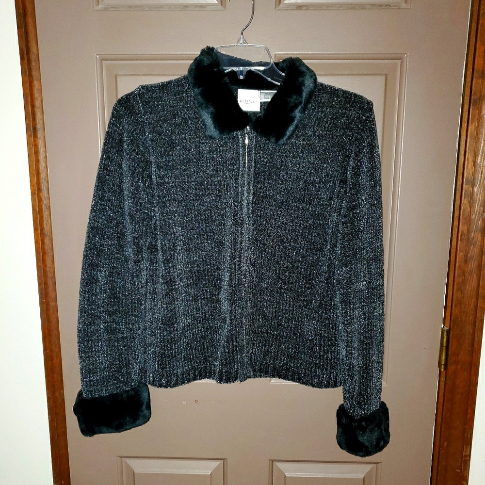 T R BENTLEY Sweater
